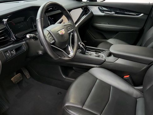 Certified 2023 Cadillac XT6 Premium Luxury w/ LPO, Floor Liner Package AWD/4WD image 18