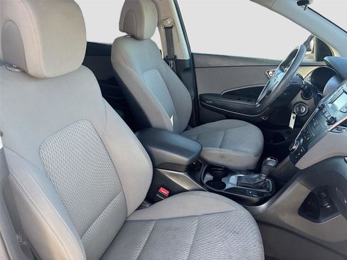 Used 2016 Hyundai Santa Fe SE image 28