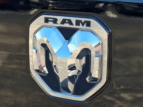Used 2022 RAM 1500 Big Horn AWD/4WD image 29