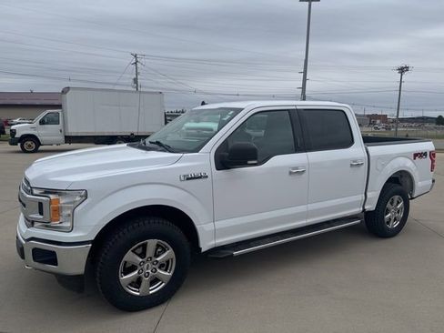 Used 2019 Ford F150 XLT w/ Equipment Group 302A Luxury AWD/4WD image 4