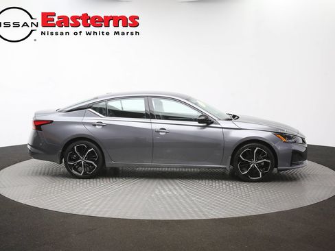 Used 2024 Nissan Altima 2.5 SR FWD image 39