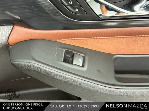 Used 2018 Chevrolet Traverse High Country AWD/4WD image 45