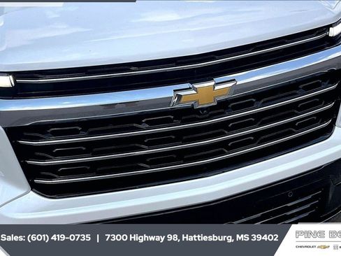 Used 2025 Chevrolet Traverse High Country FWD image 22