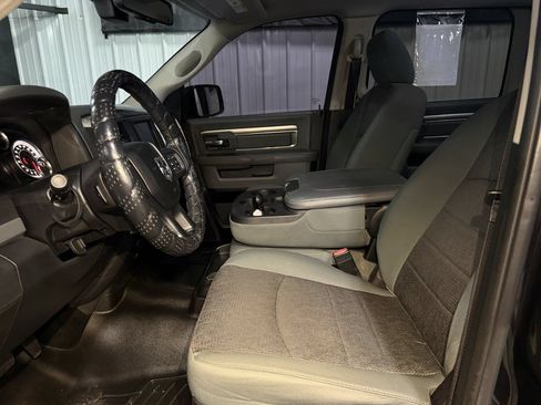 Used 2016 RAM 1500 Big Horn AWD/4WD image 40
