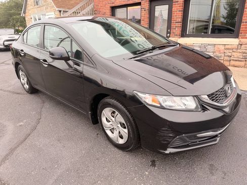 Used 2013 Honda Civic LX image 2