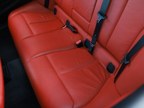 Used 2018 BMW 330i Sedan w/ M Sport Package image 13