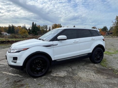Used 2012 Land Rover Range Rover Evoque Pure image 3