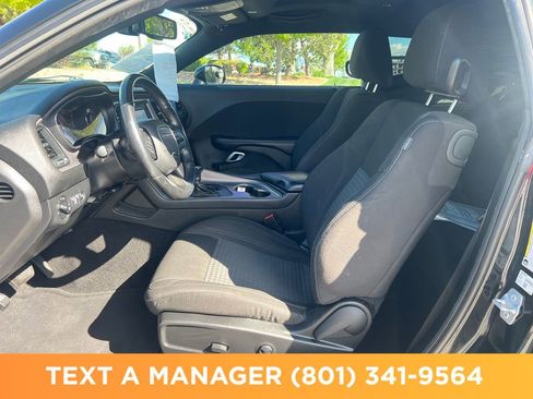 Used 2023 Dodge Challenger SXT w/ Blacktop Package image 9