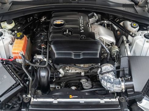 Used 2023 Chevrolet Camaro LT RWD image 18