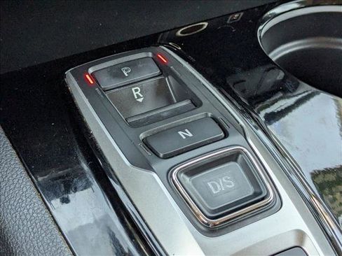 Used 2019 Honda Pilot Touring image 12