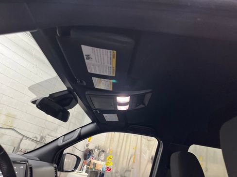 Used 2024 Nissan Frontier PRO-4X AWD/4WD image 19