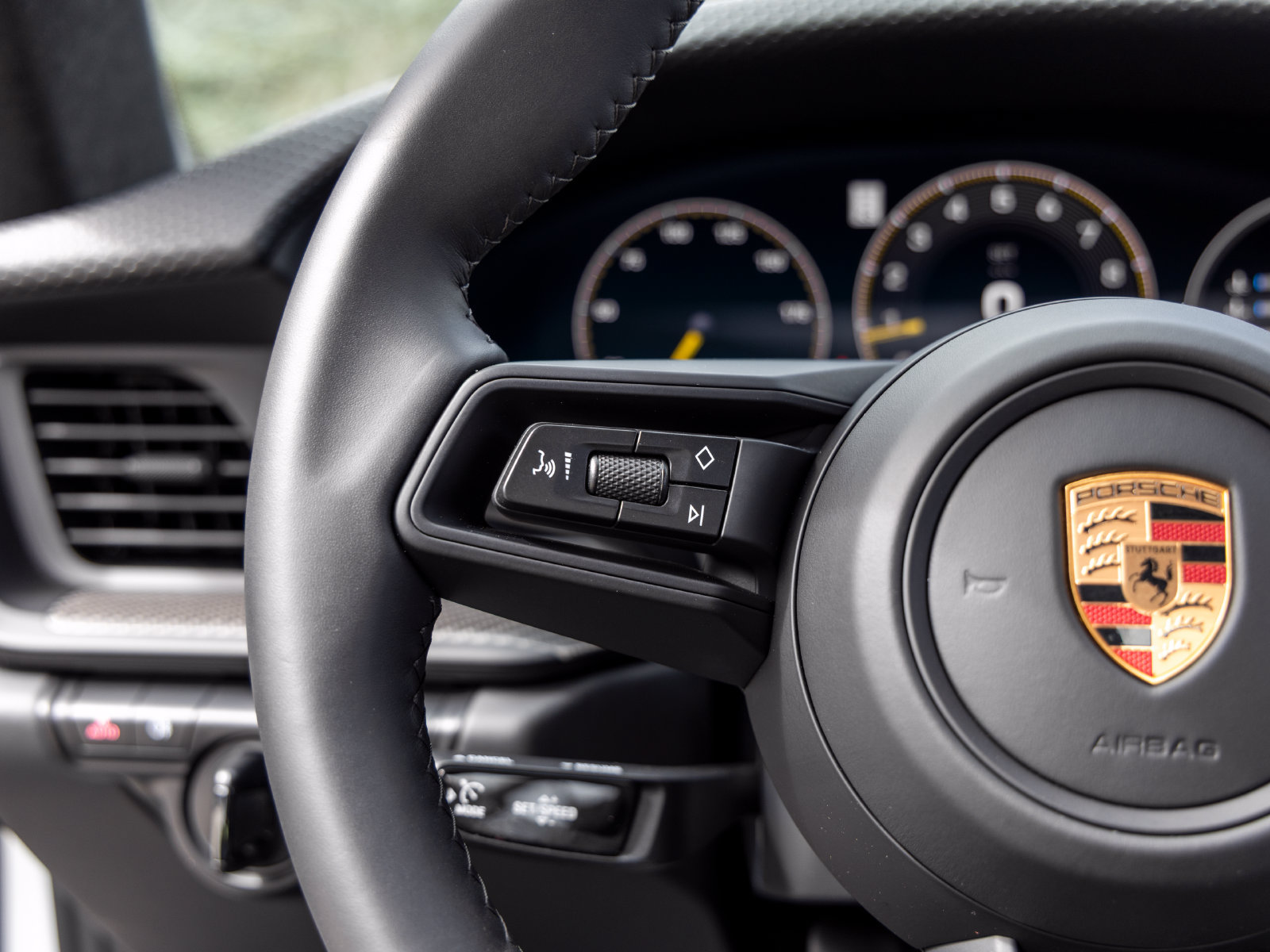 Used 2026 Porsche 911 GT3 RWD image 40