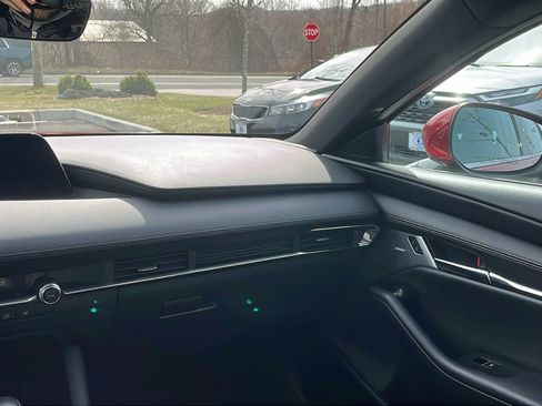 Used 2023 MAZDA MAZDA3 s image 22