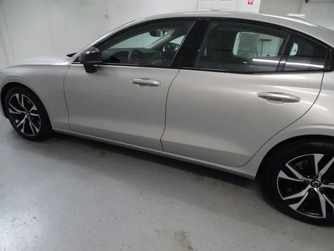 Used 2024 Volvo S60 B5 Plus AWD/4WD image 19