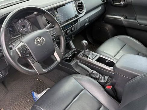 Certified 2023 Toyota Tacoma TRD Off-Road w/ TRD Premium Off Road Package AWD/4WD image 18