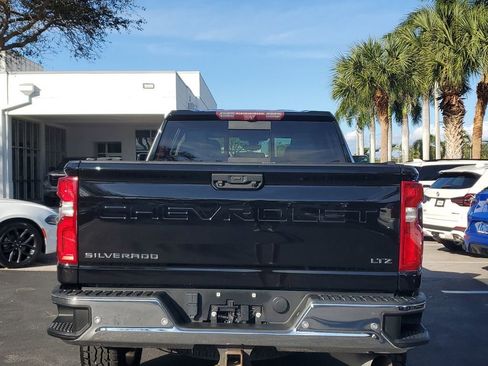 Certified 2022 Chevrolet Silverado 2500 LTZ w/ LTZ Plus Package image 13