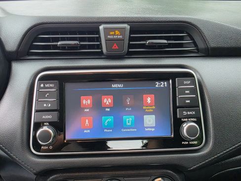 Used 2024 Nissan Versa S w/ Trunk Package FWD image 13