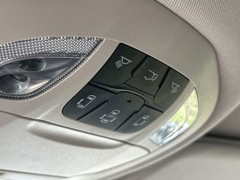 Used 2022 Chrysler Pacifica Touring-L FWD image 44