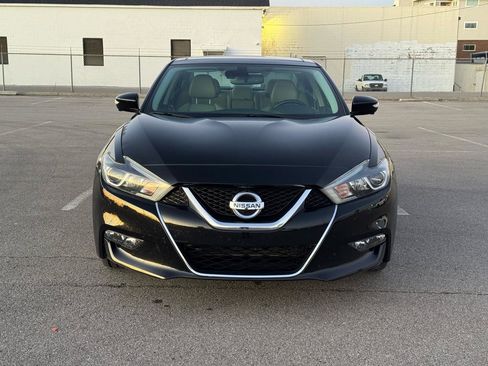 Used 2018 Nissan Maxima Platinum image 3