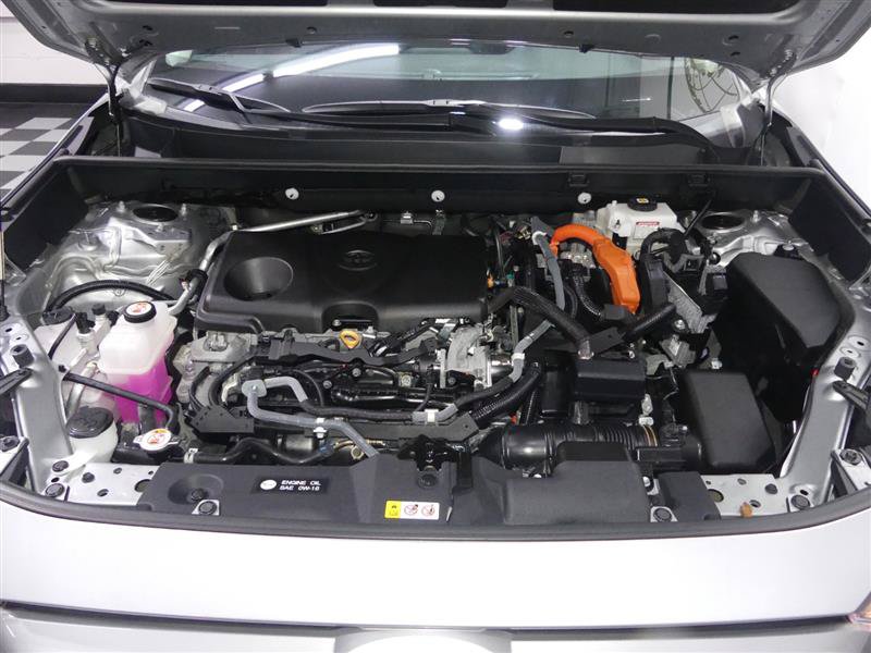 Used 2021 Toyota RAV4 LE AWD/4WD image 12