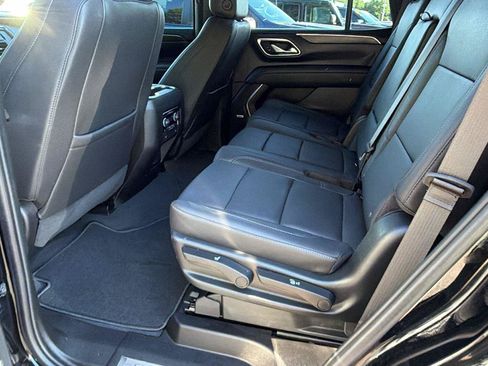Used 2023 Chevrolet Tahoe Z71 w/ Luxury Package AWD/4WD image 25