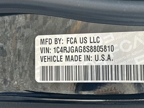 New 2025 Jeep Grand Cherokee Altitude image 31