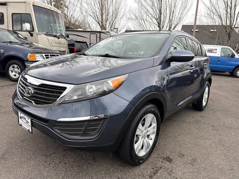 Used 2011 Kia Sportage LX w/ Navigation Pkg image 5