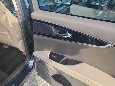 Used 2022 Lincoln Nautilus Reserve image 21