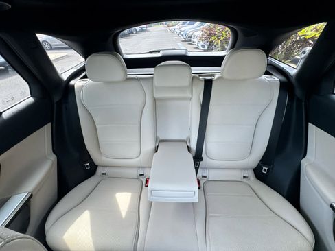 Used 2026 Mercedes-Benz GLC 300 4MATIC image 27