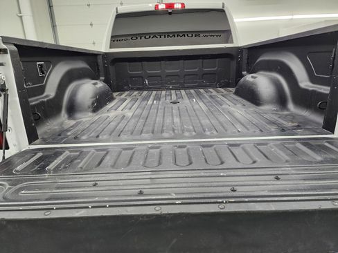 Used 2024 RAM 2500 Big Horn w/ Night Edition image 27