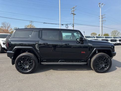 Used 2025 GMC Hummer EV 2X w/ LPO, Sport Package image 6