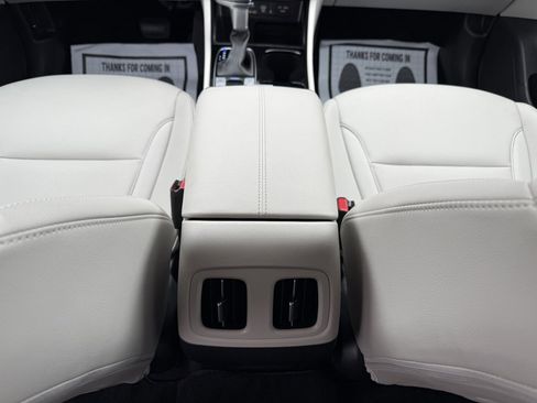 Certified 2025 Hyundai Tucson SEL image 32