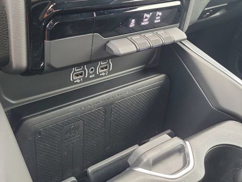 Used 2025 RAM 1500 Big Horn AWD/4WD image 34