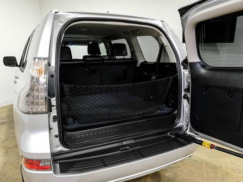 Used 2017 Lexus GX 460 image 48