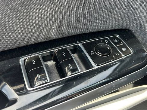 Used 2025 Cadillac Escalade V AWD/4WD image 68