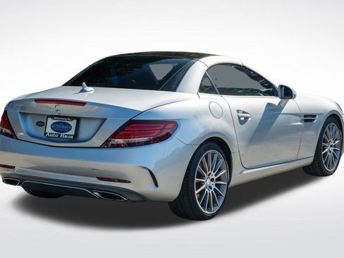 Used 2017 Mercedes-Benz SLC 300 image 29