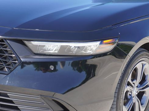 Used 2025 Honda Accord EX-L image 2
