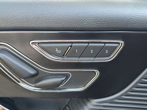 Used 2021 Lincoln Corsair FWD image 17