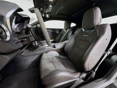 Used 2023 Chevrolet Camaro ZL1 RWD image 21