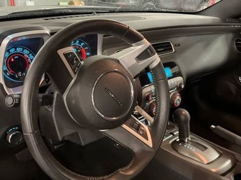 Used 2010 Chevrolet Camaro SS w/ RS Package RWD image 6