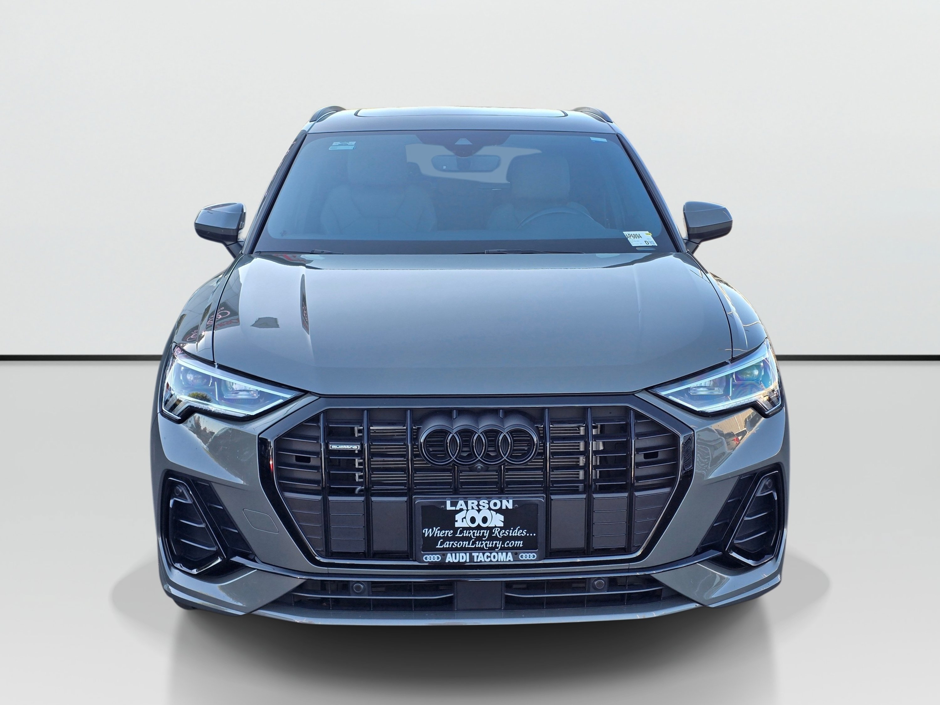 Used 2024 Audi Q3 2.0T Premium Plus w/ Premium Plus Package AWD/4WD image 9