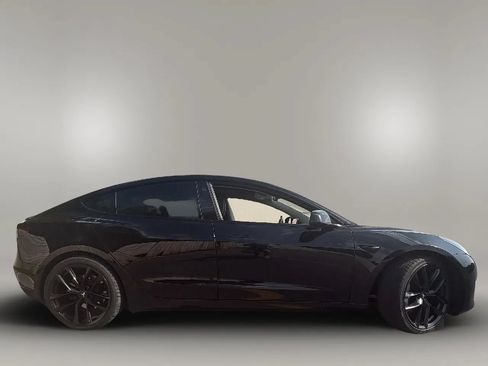 Used 2022 Tesla Model 3 Long Range AWD/4WD image 8