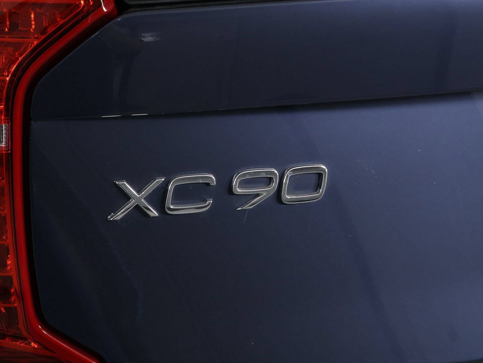 Certified 2023 Volvo XC90 B6 Plus w/ Protection Package Premier AWD/4WD image 19