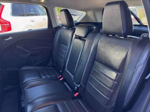 Used 2016 Ford Escape Titanium w/ Canadian Touring Package AWD/4WD image 17
