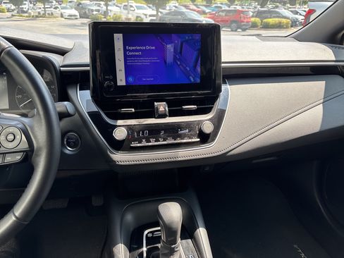 Used 2025 Toyota Corolla SE FWD image 23