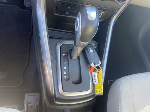 Used 2022 Ford EcoSport SE w/ SE Convenience Package image 16