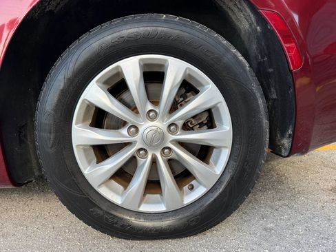 Used 2019 Chrysler Pacifica Touring-L image 20