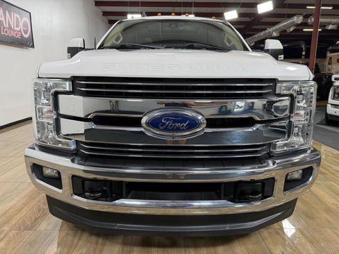 Used 2019 Ford F350 Lariat w/ Lariat Ultimate Package AWD/4WD image 2