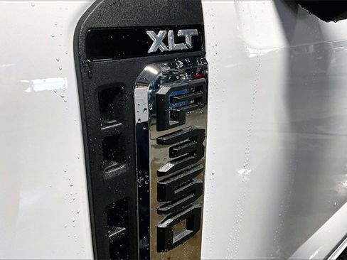 New 2026 Ford F350 XLT w/ XLT Premium Package image 9