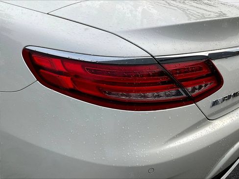 Used 2017 Mercedes-Benz S 550 Cabriolet w/ Sport Package image 19